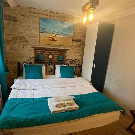 Foca Antik Otel Foça Exterior foto