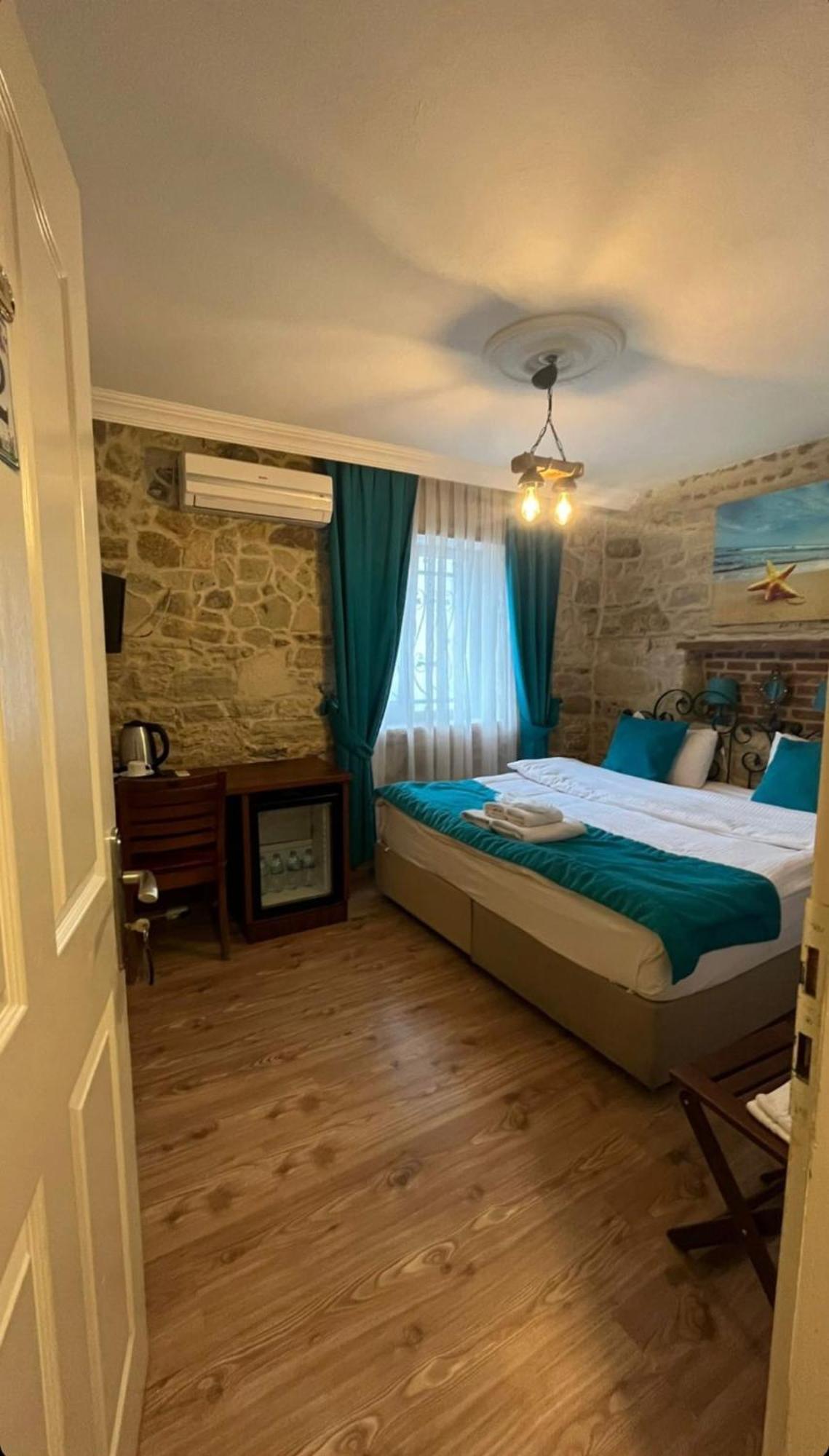 Foca Antik Otel Foça Exterior foto